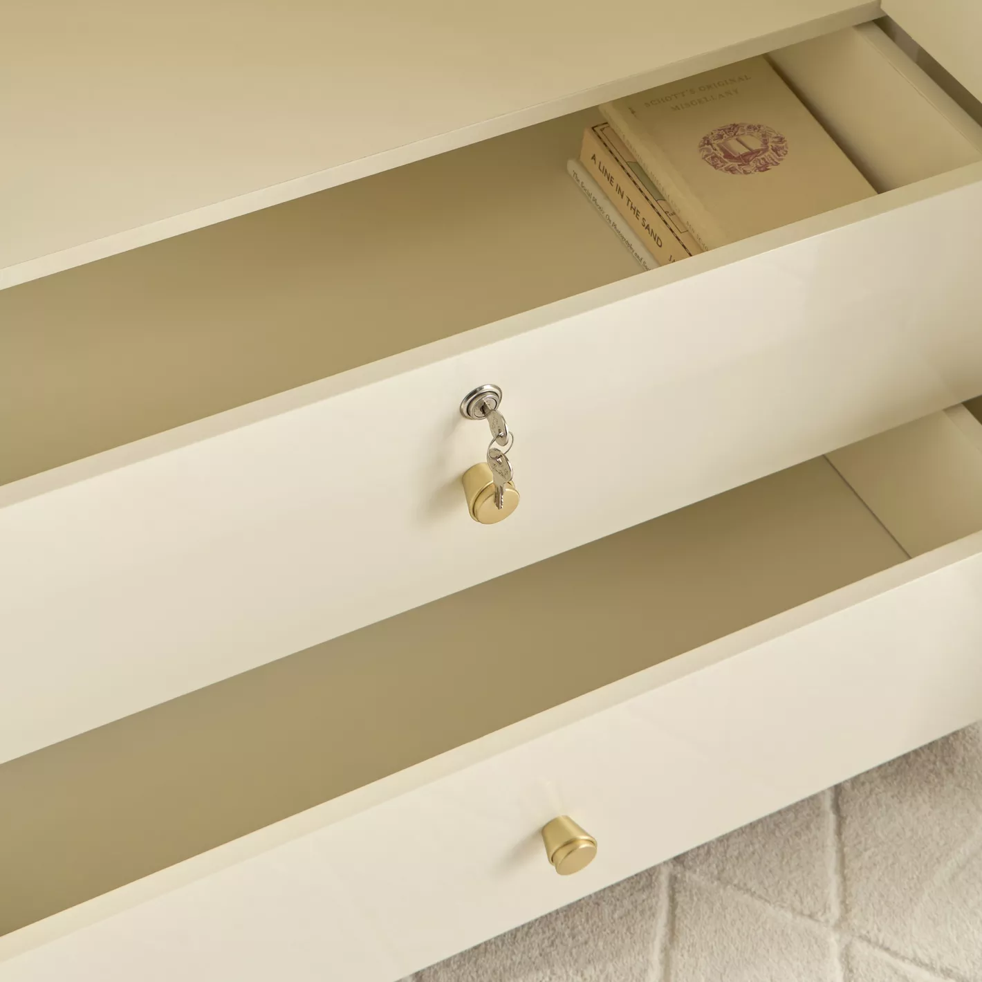 Fanous 6-Door Wardrobe with Drawers - Image 3